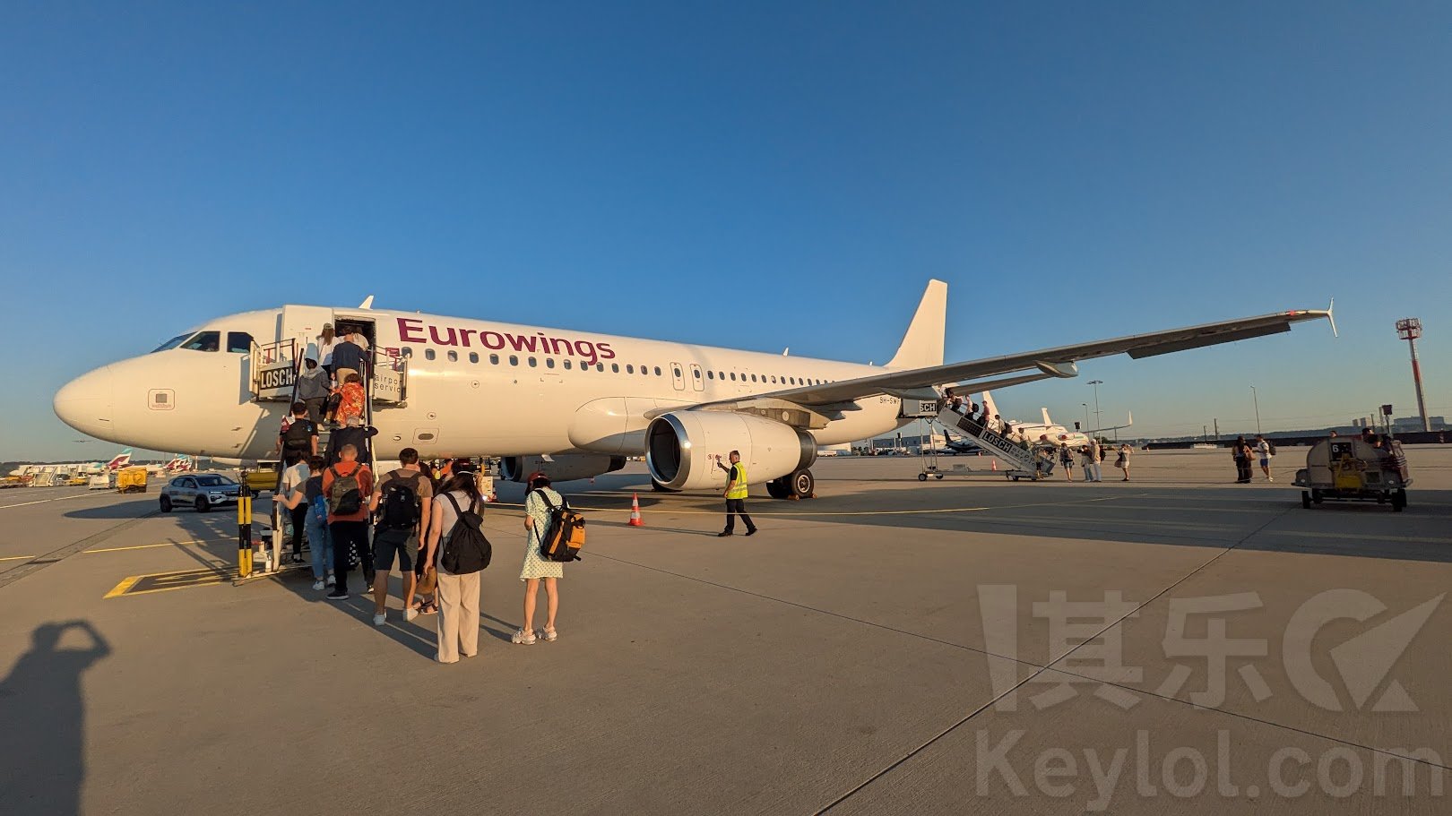 像 737 的 A320